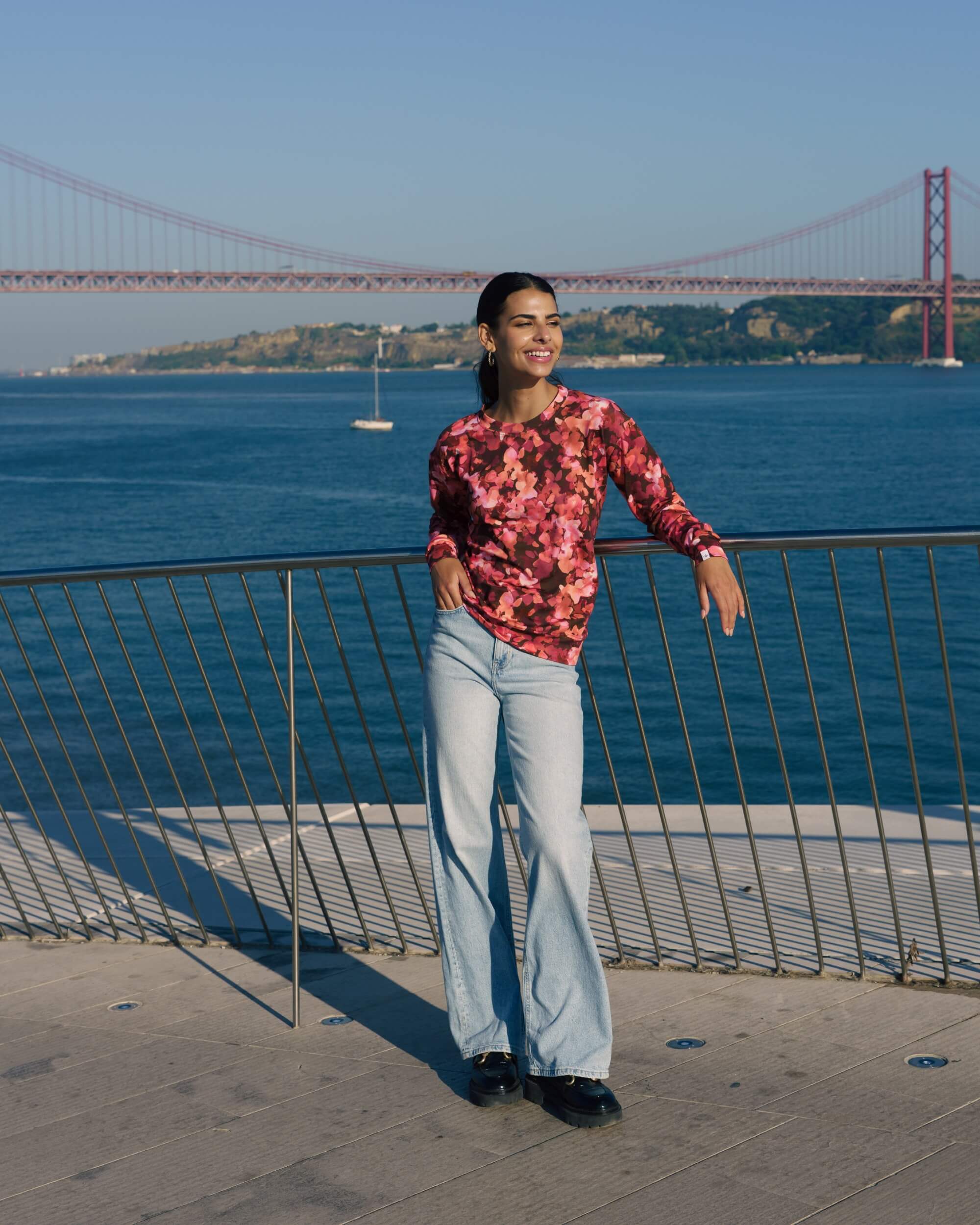 Casual Chic Print Shirt, Scarlet Petals