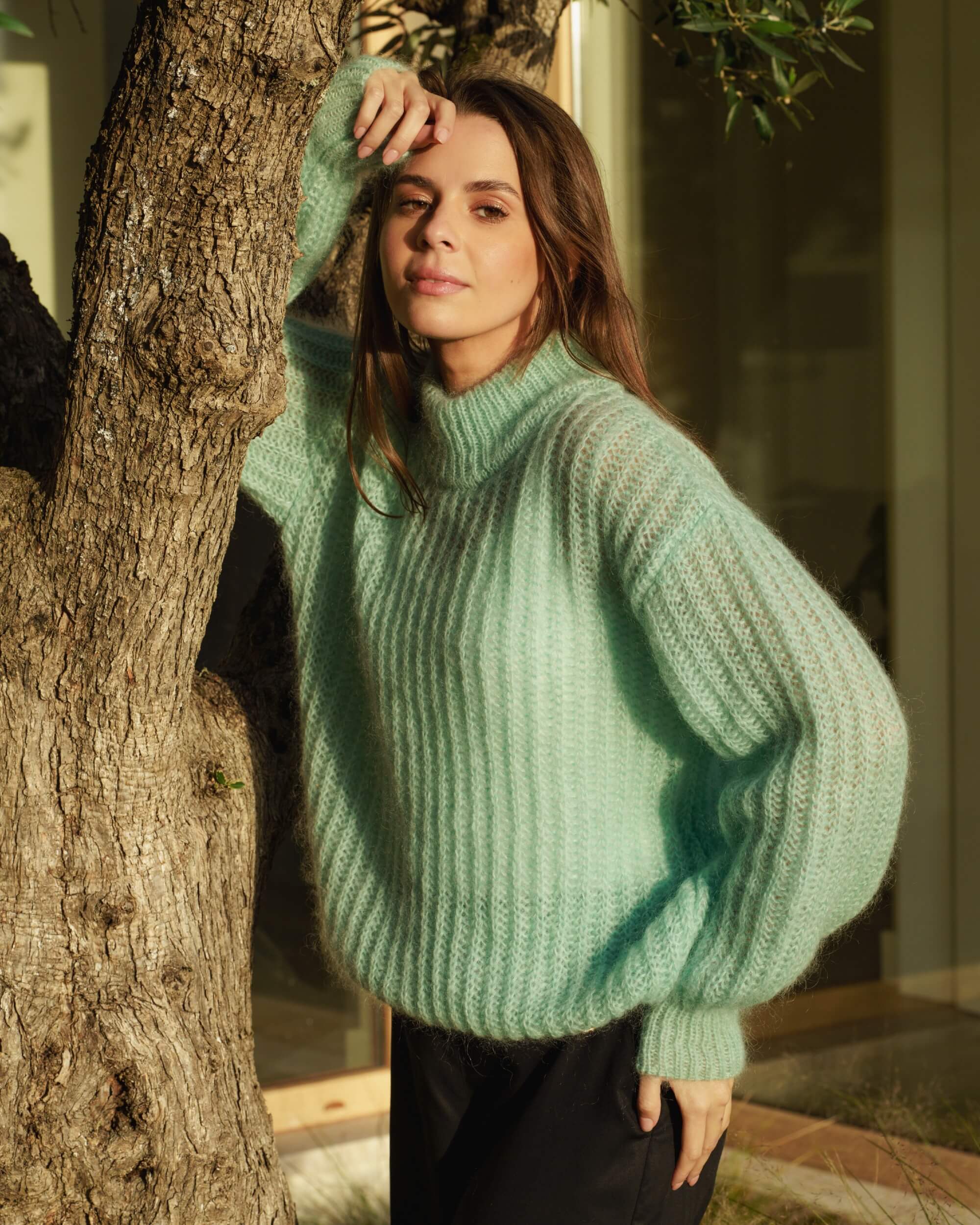 robin-mohair-knit-smoke-green-mohairn-neulepaita.jpg